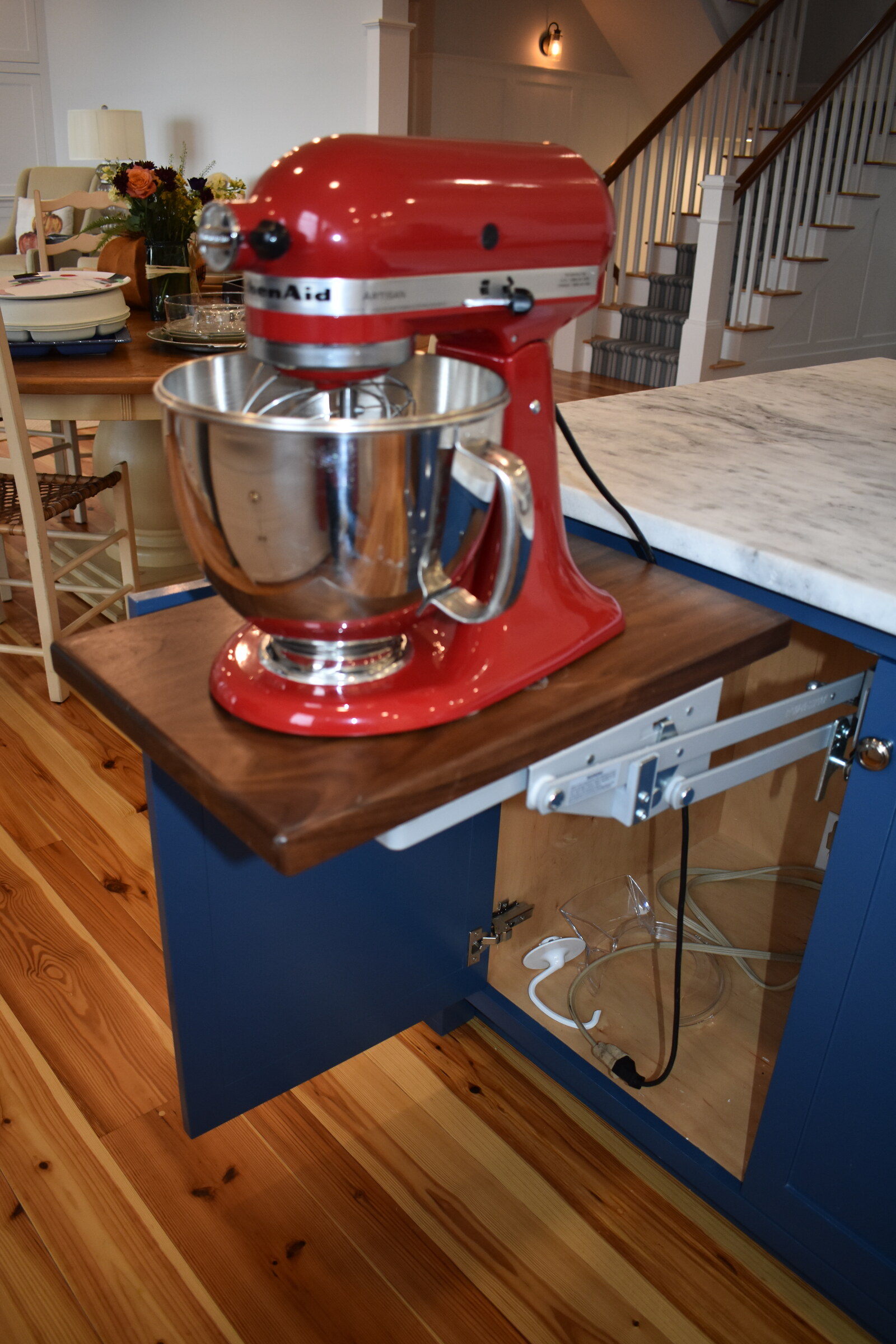 Blue cabinet mixer shelf detail
