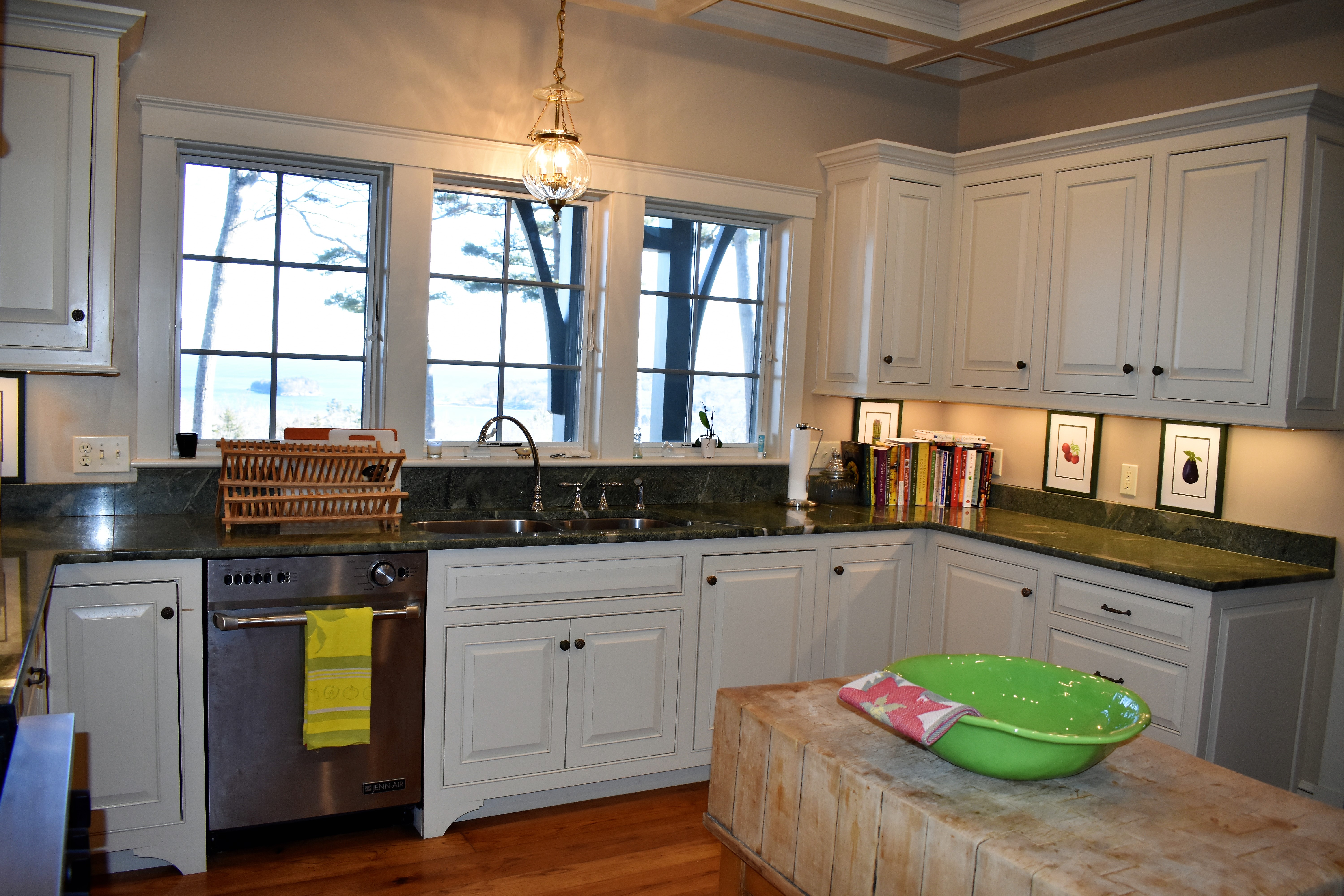 Traditional kitchen island and cabinetry